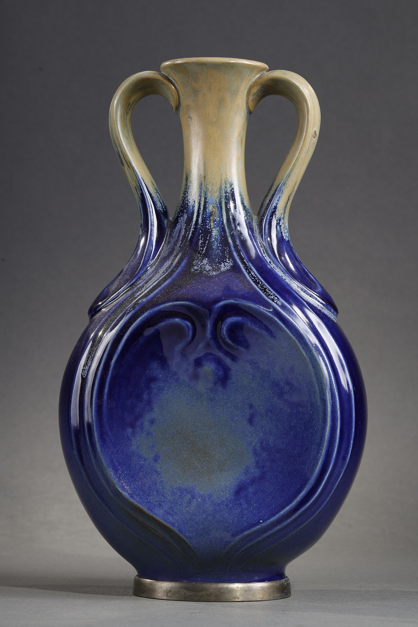 Vase gourde plate à anses en grès Péluche et Brécy - Manufacture nationale de Sèvres daté 1917