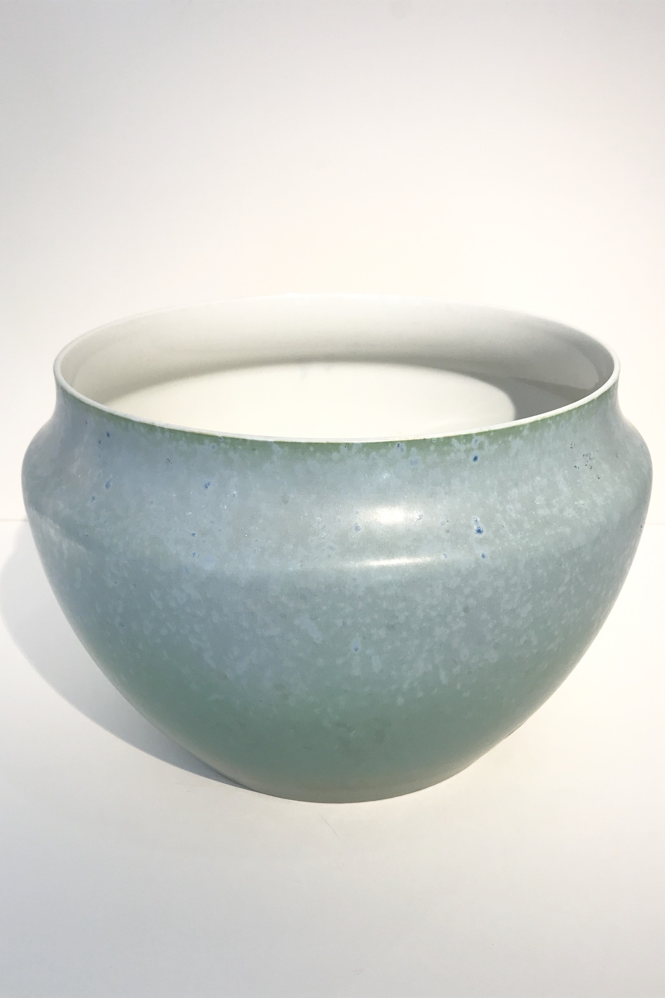 Jardinière en porcelaine Art Nouveau Alexandre Sandier et Manufacture nationale de Sèvres daté 1903